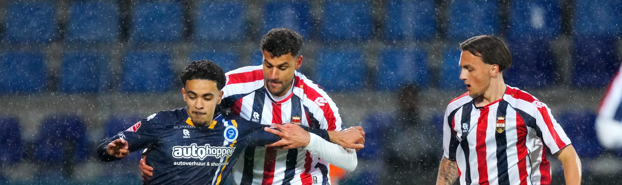 Cover Image for Willem II raakt derde plek kwijt aan De Graafschap; FC Eindhoven wint van Emmen