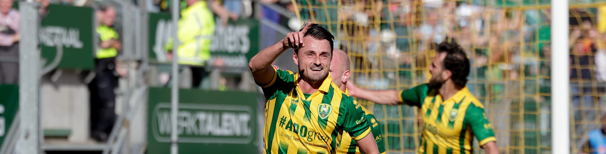 Cover Image for Geen schaal, wel feest: ADO Den Haag officieus kampioen na misstap Cambuur