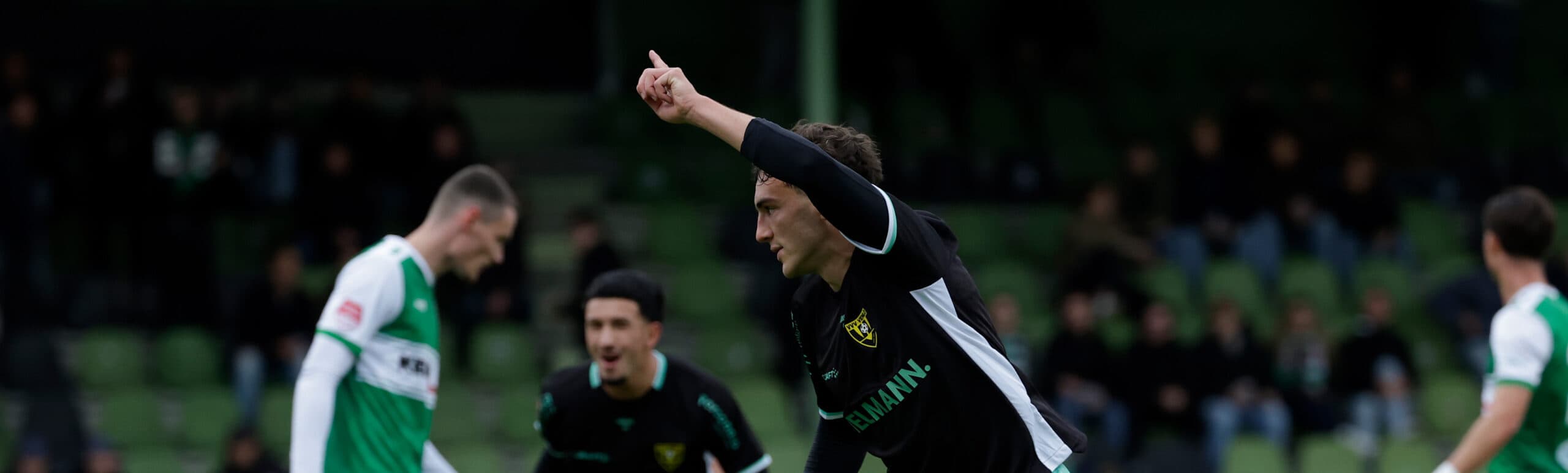 Cover Image for VVV-Venlo zet sterke reeks voort met overtuigende zege op FC Dordrecht